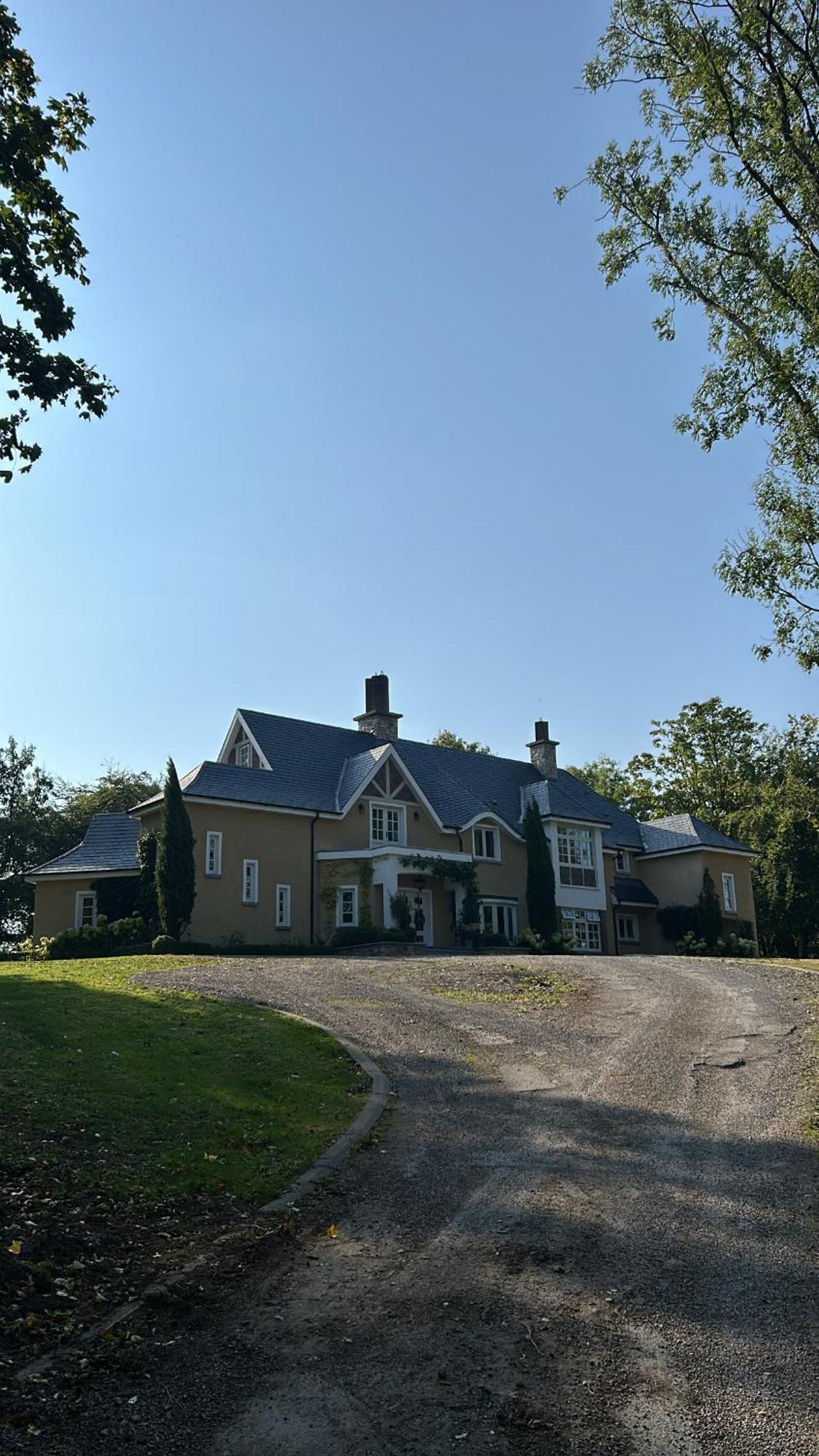 Caney Guest house